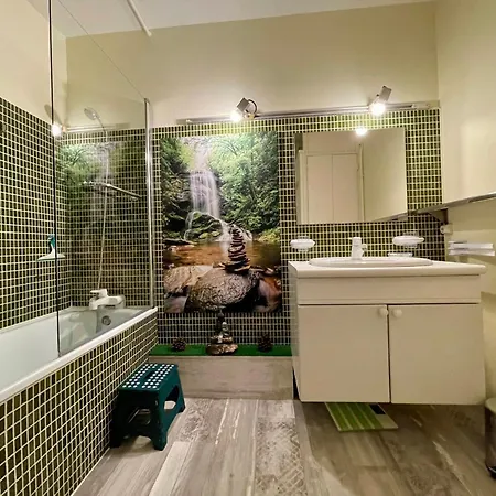T2 Lumineux Pres Des Thermes, Calme Et Confort, 2 Etoiles, Avec Balcon Et Parking - Fr-1-503-71 Apartment